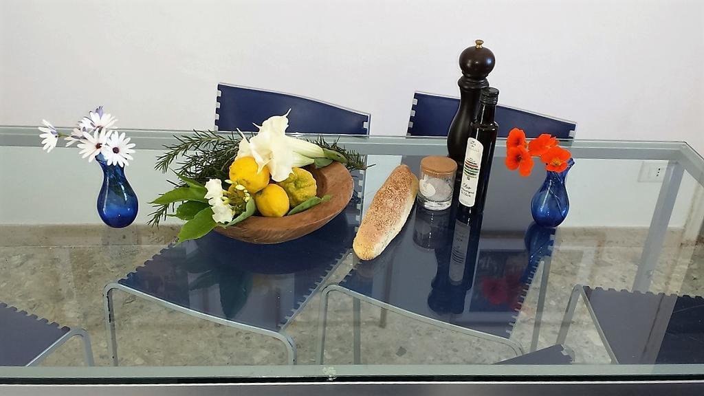 Casa Lorenzo Apartment Porticello Ngoại thất bức ảnh